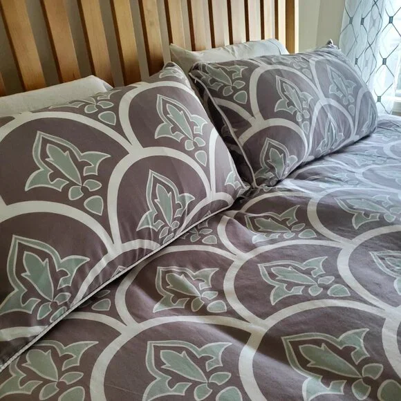 GREY CLEMENTINA DUVET COVER + KING SHAMS *No quilted insert* - Picture 1 of 3